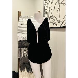 Cassini Intimates Vintage Velvet Plunging Teddy Women’s Size Medium Black 🔥